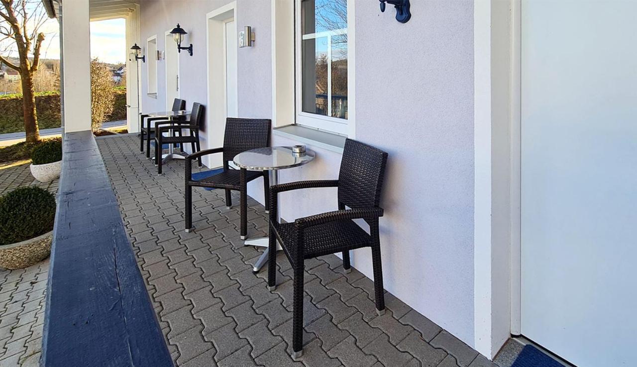 Donau-Hotel Sinzing Екстер'єр фото